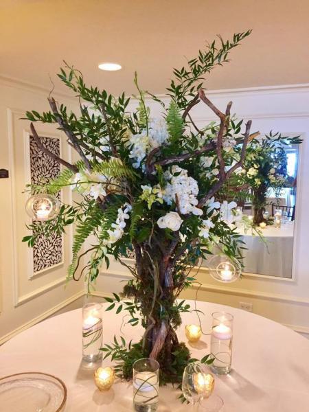 Decorate your centerpieces with our fresh greens from our bunches category here you will several greens to help you get the look you like for your DIY wedding...  Weddings at  Vero Beach Hotel and Spa in Vero Beach Fl.
