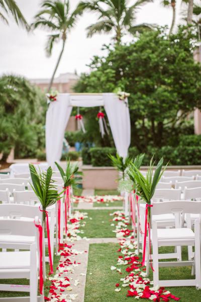 What a great touch for your wedding chairs these simple greenery bouquets are perfect for just that... Check out our bouquet section and order now and just tie them on.  Easy, easy with Florida and Carolina Garlands.
Wedding Photos by Vitalic Photo